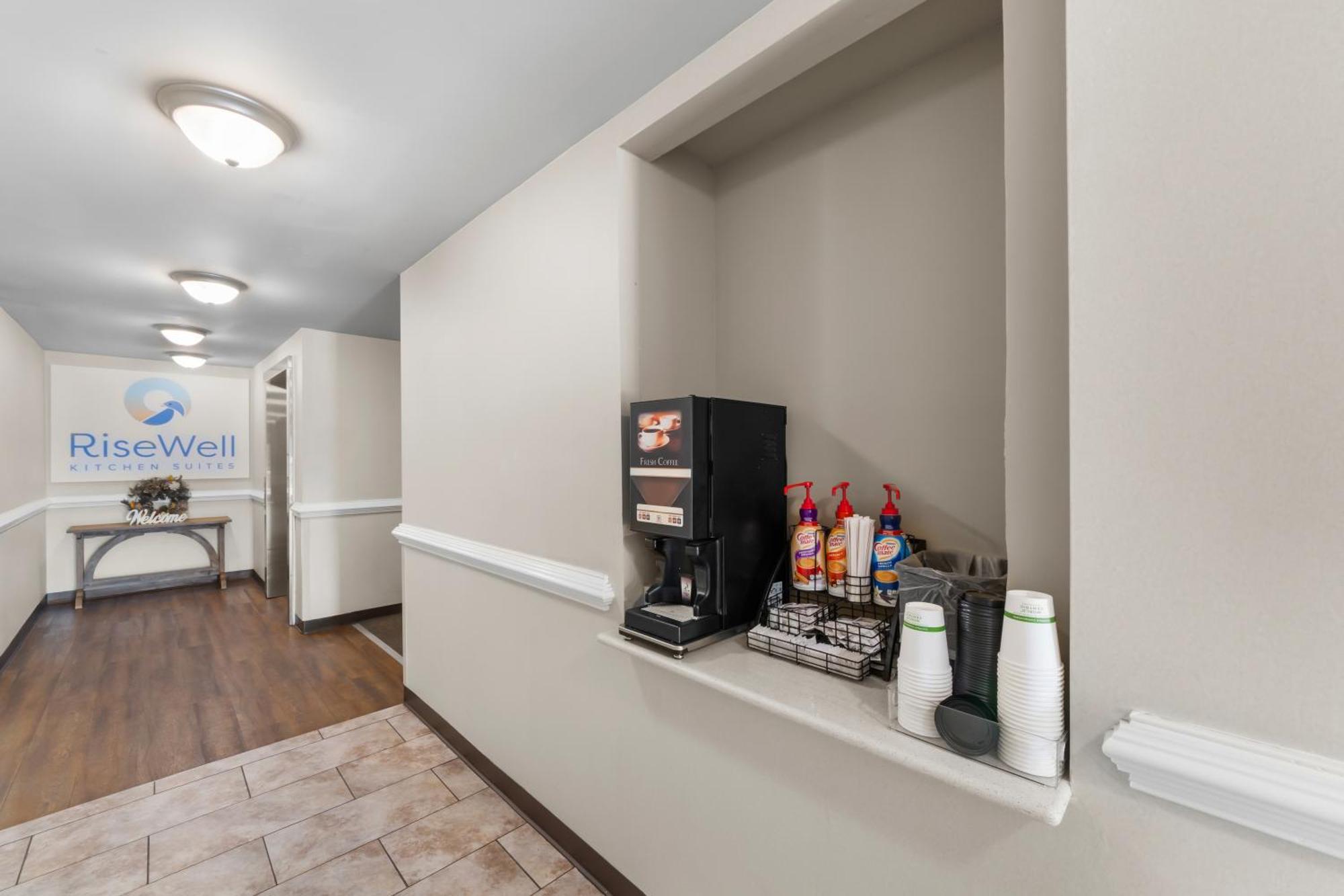 Risewell Kitchen Suites Pleasanton Exterior photo